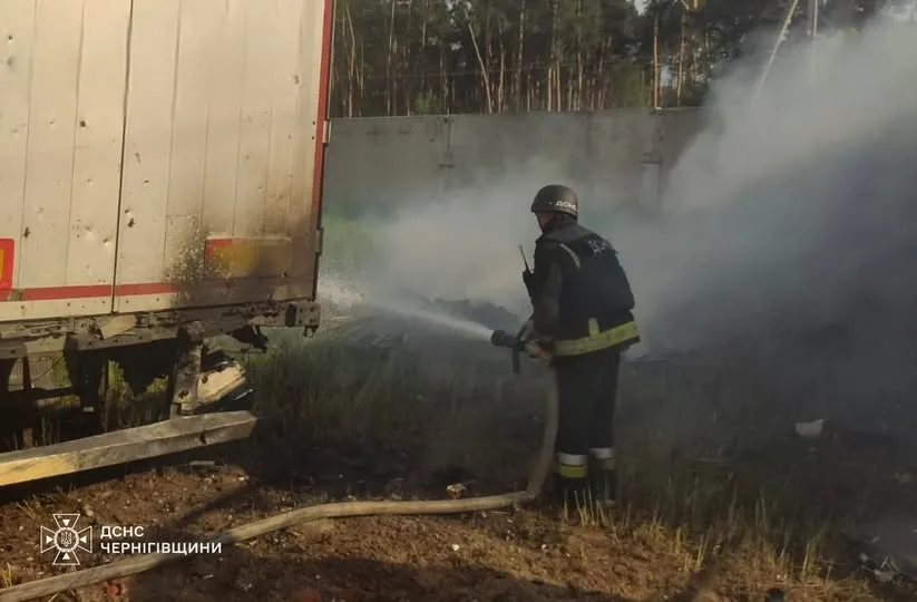 На Чернігівщині російські БпЛА вдарили по підприємствах у двох районах