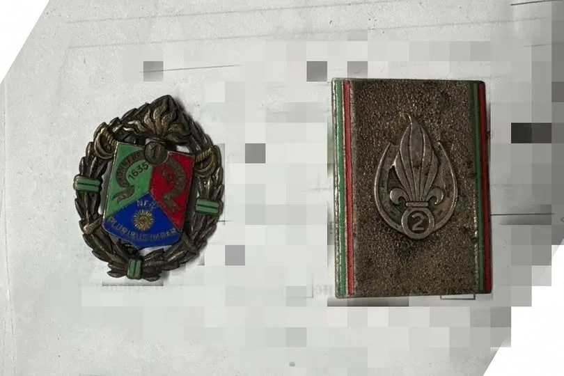 На пунктах пропуску Буковини вилучили старовинні відзнаки, книги та ікону