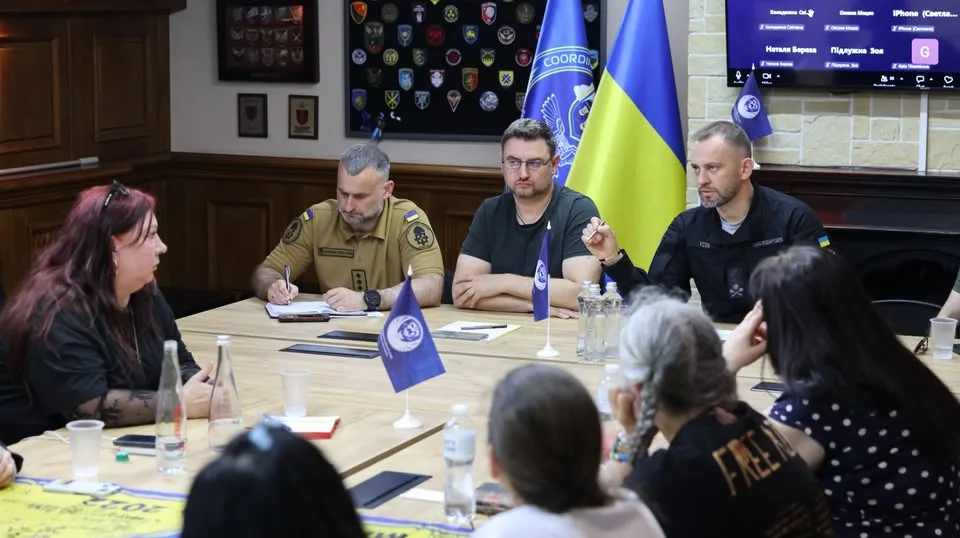 Дмитро Усов зустрівся з родинами полонених бійців 12-ї бригади «Азов»