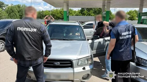 На Кіровоградщині лісничий вимагав 1000 грн хабара з кожної вантажівки з деревиною