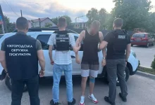 На Закарпатті викрили два канали незаконного переправлення чоловіків через кордон