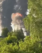 У Новомосковську Тульської області РФ після атаки дронів горить завод «Азот»