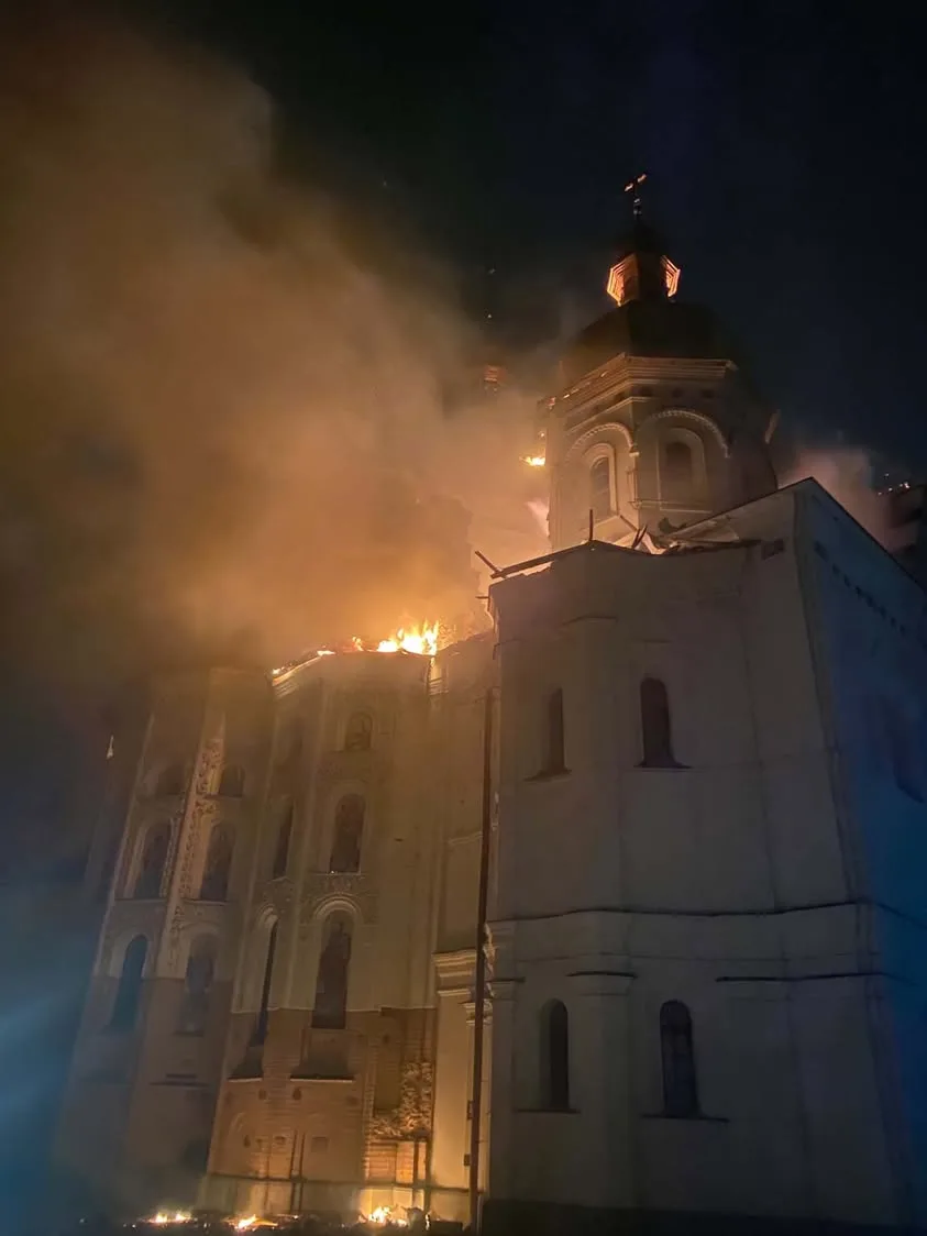 Росія вночі атакувала Успенський собор Києво-Печерської лаври ракетами та дронами