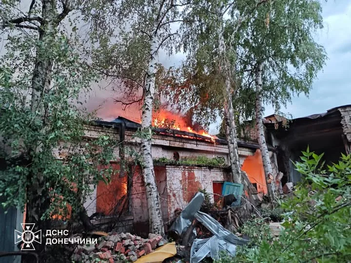 Російські удари по Донеччині: двоє загиблих і щонайменше шестеро поранених