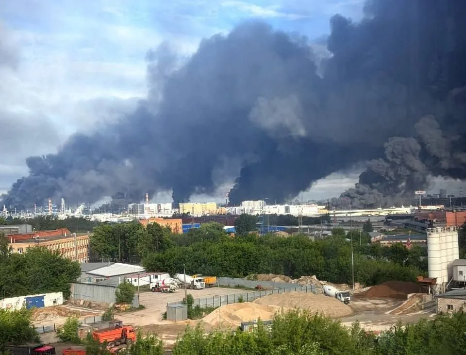 Атака дронами по Московському НПЗ: аналіз deep strike операції 18 червня