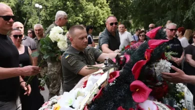 В Ужгороді попрощалися з полеглим прикордонником Ігорем Томіленком