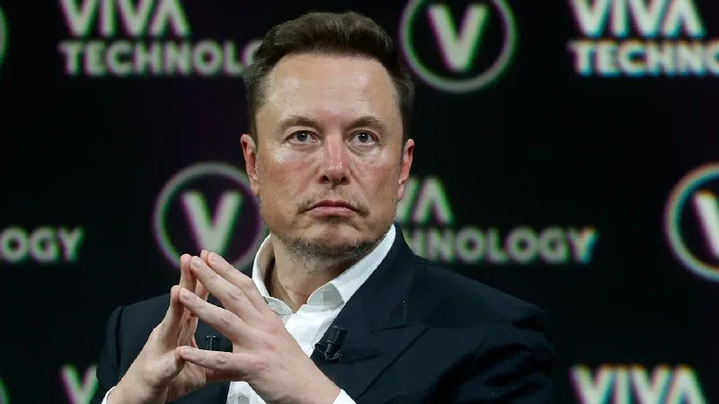 Ілон Маск втратив статус трильйонера після падіння акцій SpaceX