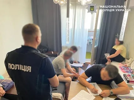 Нацполіція викрила схему постачання неякісних укриттів для шкіл і військових частин зі збитками понад 47 млн грн