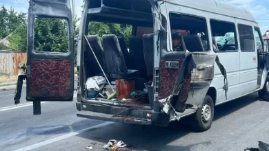 У Запоріжжі удар російського БпЛА по маршрутці: попередньо троє загиблих і шестеро поранених