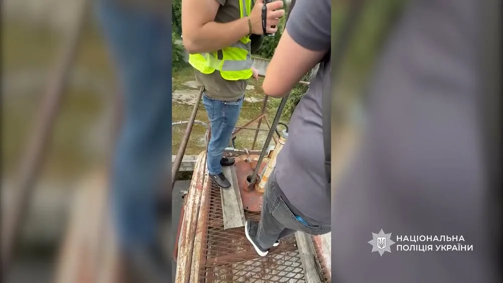 Нацполіція викрила схему незаконного виробництва та збуту пального на 50 млн грн