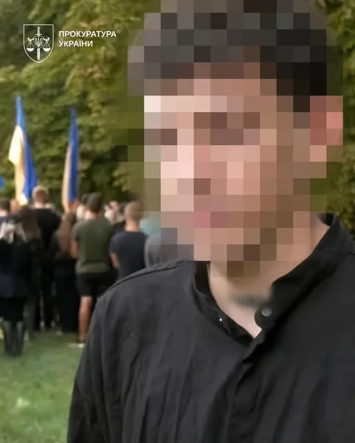У Запоріжжі чоловіка засудили до 6 років за привласнення благодійних внесків для родин загиблих дівчат
