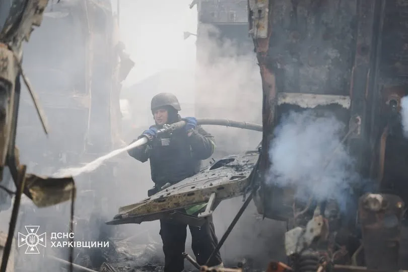 Російський ударний дрон влучив по цивільному підприємству у Харкові