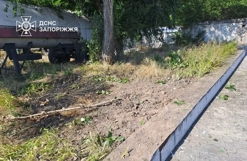 У Запоріжжі через удари російських БпЛА загинула жінка, поранено щонайменше 10 людей