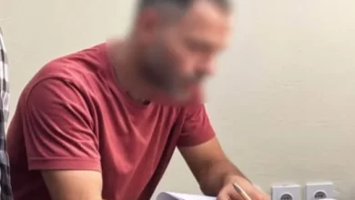 На Буковині водію міжнародного перевізника повідомили про підозру у контрабанді сигарет на понад 15 млн грн