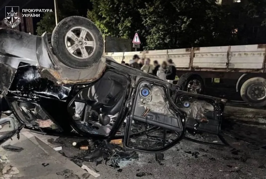 У Львові розслідують інцидент із блокуванням авто військових та нападом на поліцейського
