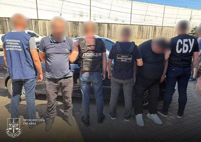 На Закарпатті затримали військового та місцевого жителя за схему переправлення ухилянтів до Словаччини