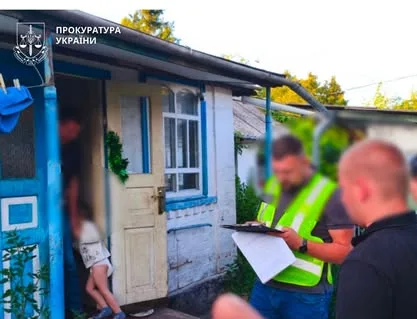 На Прикарпатті жінку підозрюють у спробі продажу новонародженого сина за 20 тис.
