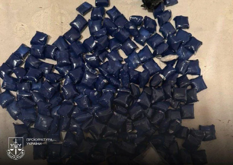 На Львівщині викрили групу, що збувала наркотики через «закладки»