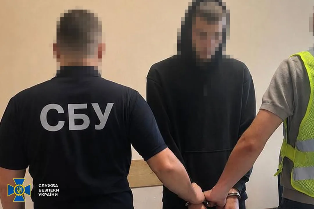 СБУ та Нацполіція затримали трьох агентів рф, причетних до підпалів у регіонах України