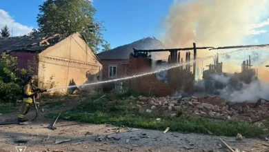 На Донеччині через обстріли РФ горіли АЗС та житлові будинки