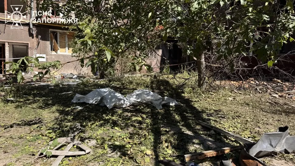 У Запоріжжі з-під завалів житлового будинку дістали тіла двох загиблих
