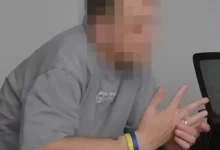 Медику колонії в Пакіно та його спільнику оголошено підозру за катування українських полонених