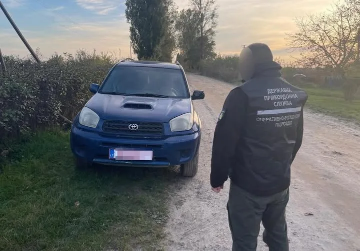 На Волині судитимуть учасників ОЗГ за контрабанду авто під виглядом гуманітарної допомоги