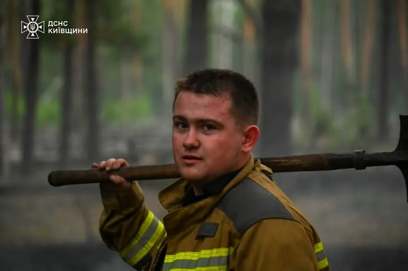 У зоні відчуження на Київщині локалізували пожежу лісової підстилки
