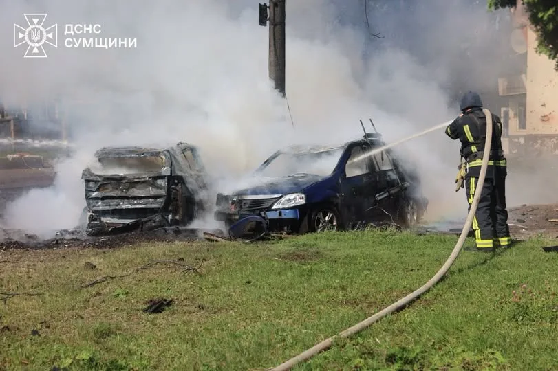 У Сумах удар російських КАБів забрав життя трьох людей