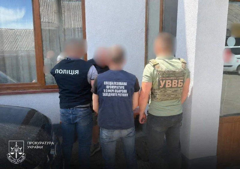 На Буковині викрили організатора незаконного виїзду чоловіків до Румунії за 10 тисяч євро