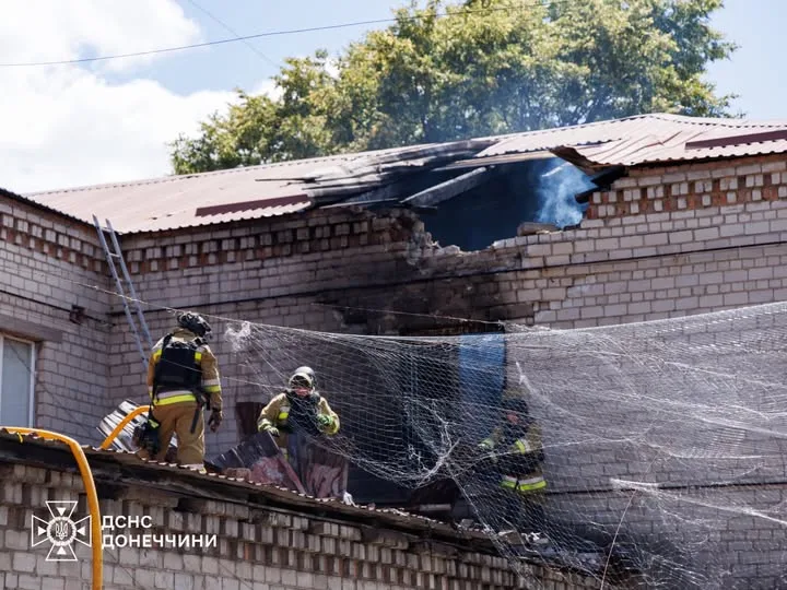 Росіяни обстріляли пожежно-рятувальну частину у Краматорську на Донеччині