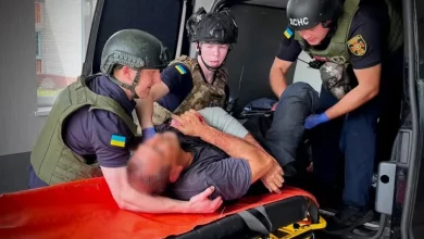На Дніпропетровщині поранено трьох рятувальників під час гасіння пожежі