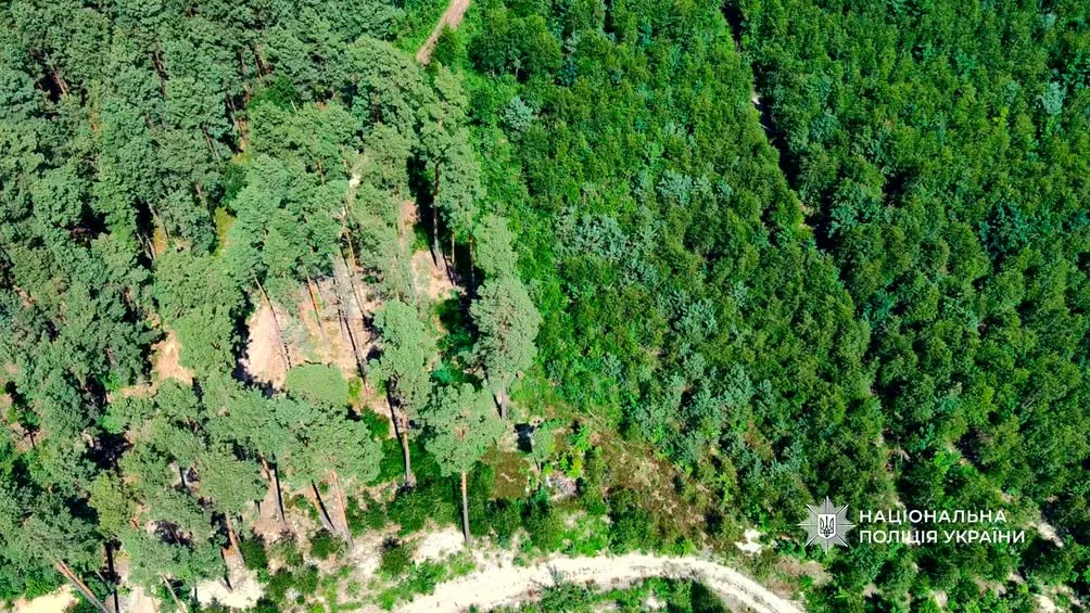 На Рівненщині Нацполіція виявила нові місця незаконного видобутку бурштину