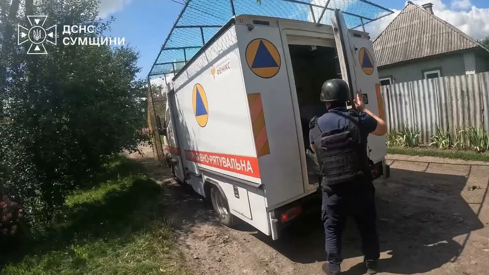 На Сумщині група ДСНС «Фенікс» евакуювала трьох людей з Білопільської громади