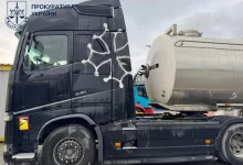 Через кордон ввезли спирт на 97 млн грн під виглядом присадки до пального: підозрюють трьох осіб