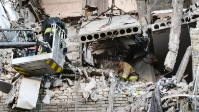 Російський авіаудар по житловому будинку в Запоріжжі: троє загиблих і десятки поранених