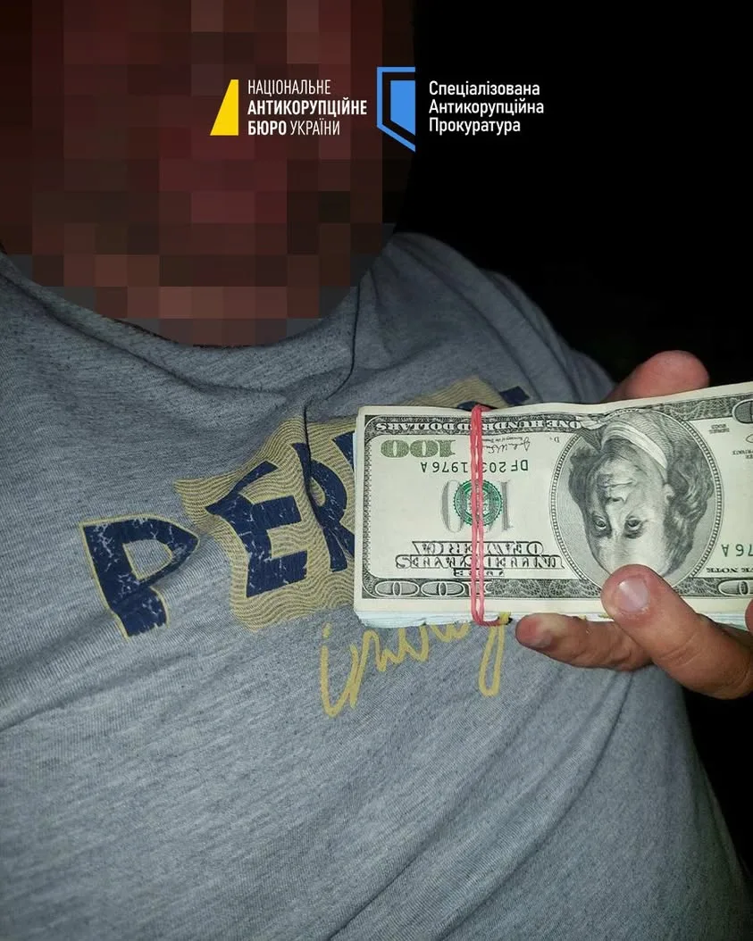 Посадовця Військової служби правопорядку ЗСУ підозрюють в отриманні 2 млн доларів хабаря