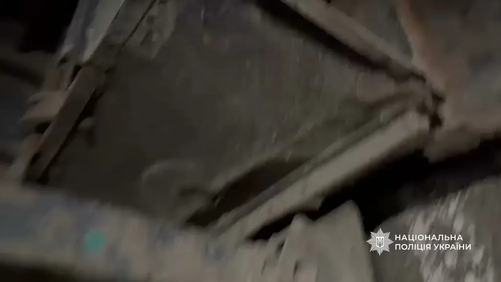 В Одеській області викрили схему втечі військовозобов’язаних через подвійне дно вантажівки