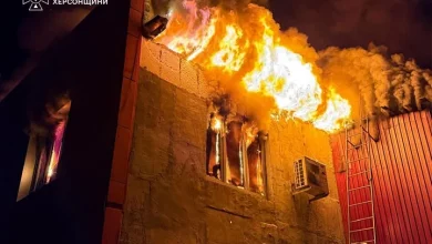 У Херсоні рятувальники загасили пожежі після нічних атак російських FPV-дронів