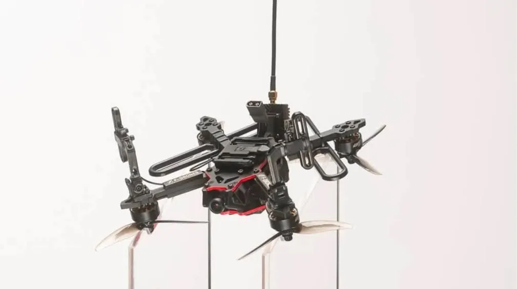 Українська компанія F-Drones представила ударний компактний дрон F5 для ближнього ураження