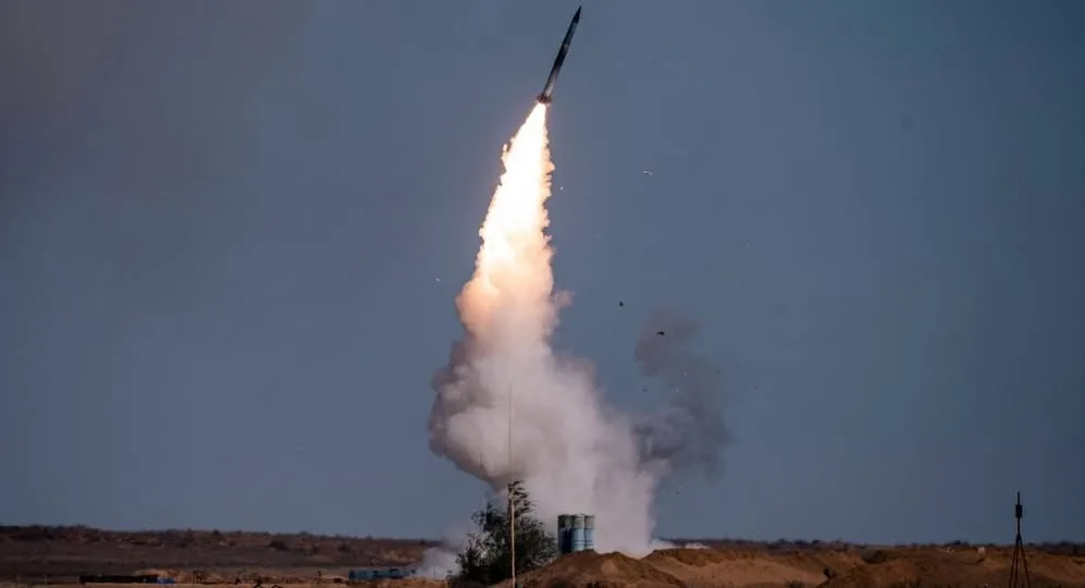 РФ задіяла до 17 переобладнаних пускових С-400 для ударів по Україні ракетами РМ-48У