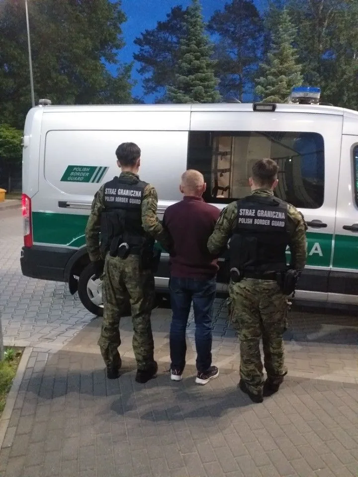 У Варшаві примусово видворили 57-річного громадянина України та заборонили в’їзд до Шенгену