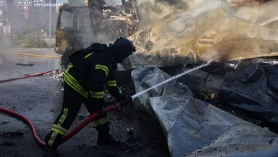 У Херсоні російський FPV-дрон підпалив вантажівку з продуктами