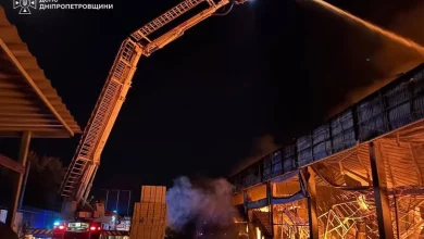На Дніпропетровщині рятувальники ліквідували наслідки понад 20 російських атак за ніч