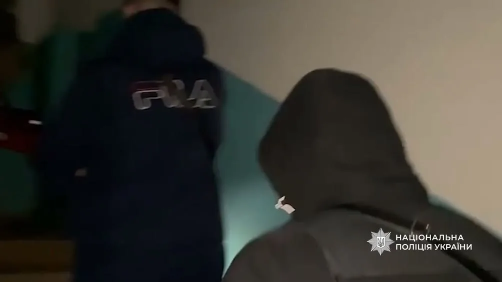 У Кривому Розі судитимуть 13 учасників групи за незаконне виробництво цигарок та алкоголю