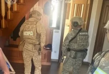 На Буковині затримали чоловіка за вимагання 50 тисяч доларів у власника агробізнесу