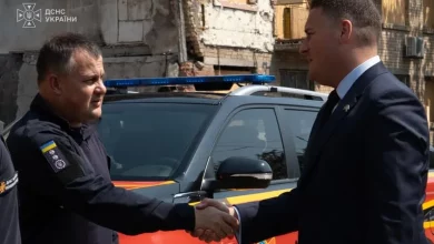 Голова ДСНС Андрій Даник та міністр оборони Британії Вес Стрітінг оглянули наслідки ударів по Києву