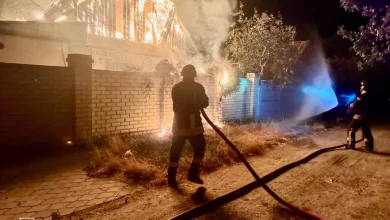 У Херсоні через удар російського FPV-дрона загорівся житловий будинок