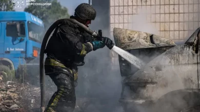У Херсоні FPV-дрон росіян підпалив вантажівку та будівлю підприємства