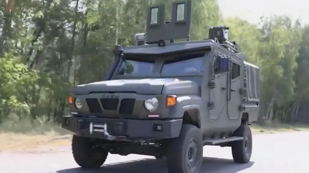 Нацгвардія отримала нові броньовані авто для радіаційної та хімічної розвідки